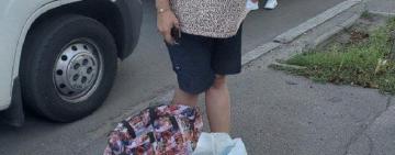 Жительница  Рени гуляла по Киеву с новорождённым сыном в закрытой сумке 